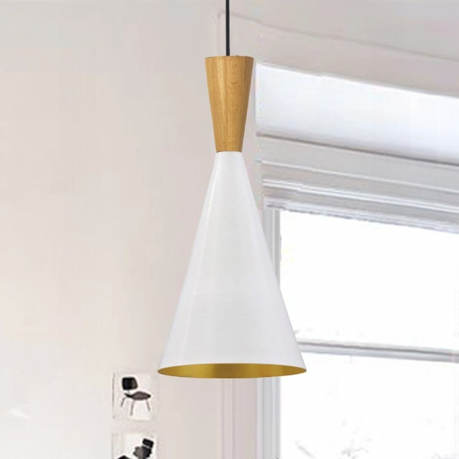 Dekorativer Metall-Kronleuchter